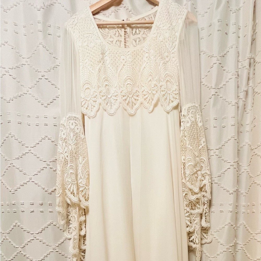 Pronovias Cream Bridal Gown with Satin Label